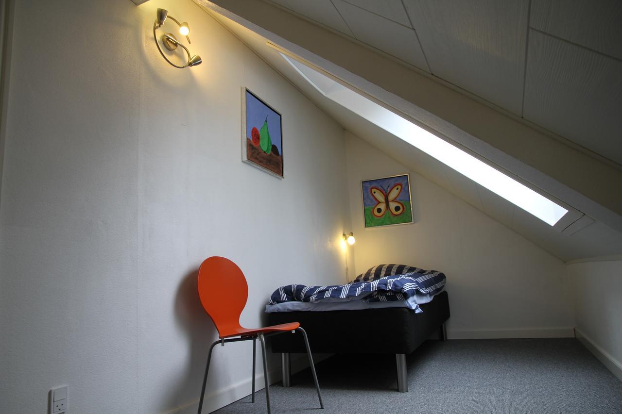 Hukaergaard Bed & Breakfast Ostbirk Exterior photo