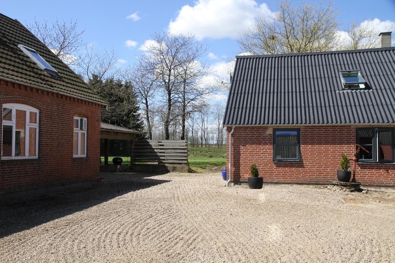 Hukaergaard Bed & Breakfast Ostbirk Exterior photo