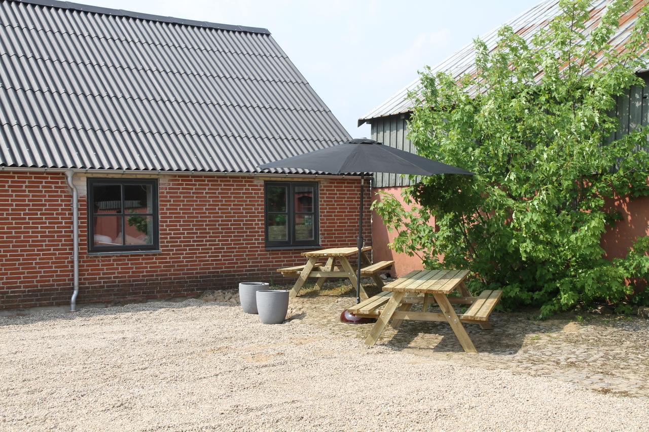 Hukaergaard Bed & Breakfast Ostbirk Exterior photo