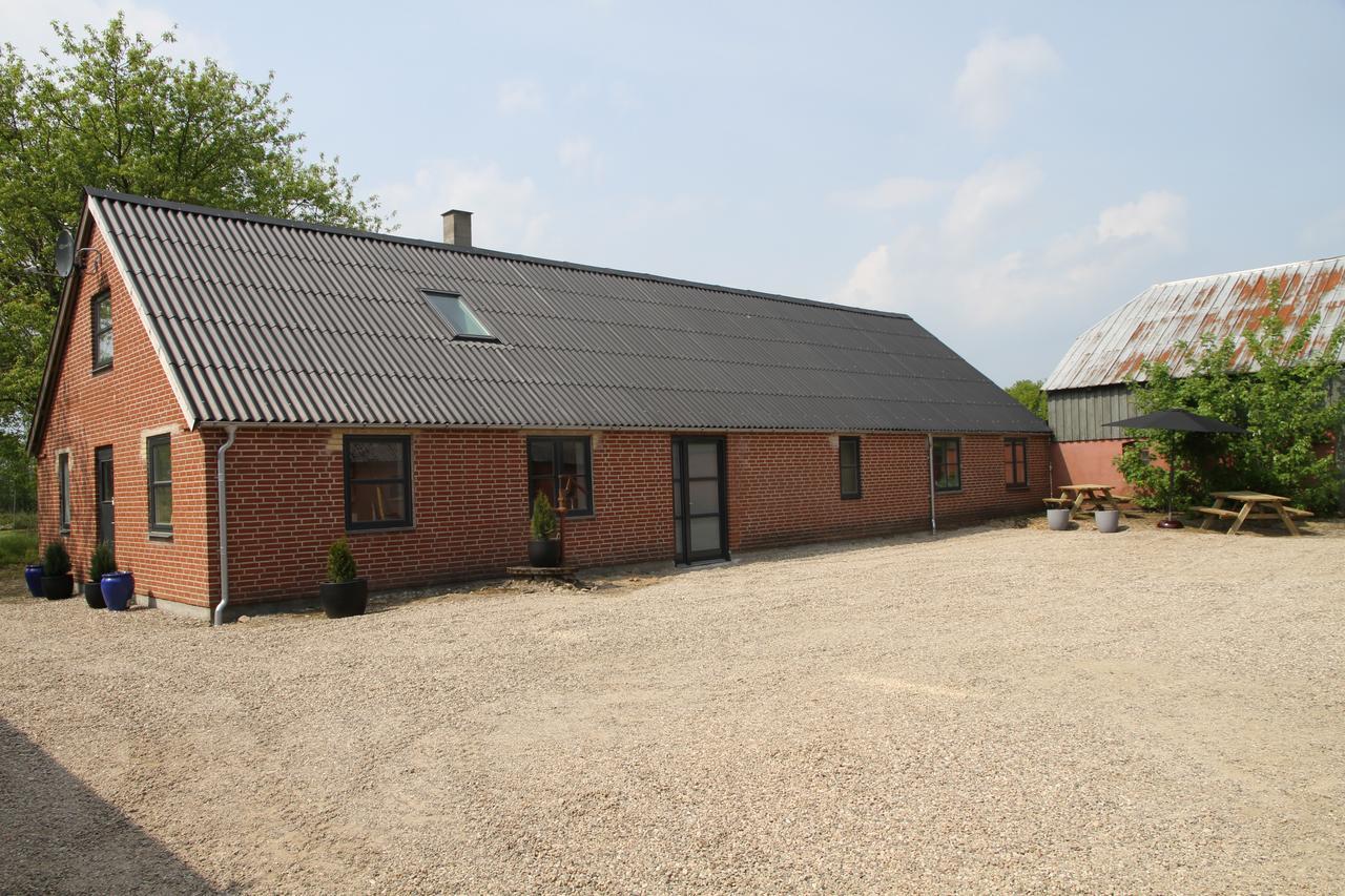Hukaergaard Bed & Breakfast Ostbirk Exterior photo